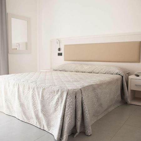 Residence Hotel Albachiara Rimini Bagian luar foto