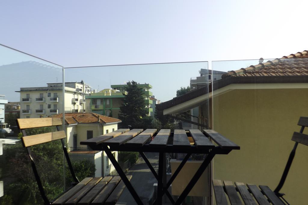 Residence Hotel Albachiara Rimini Bagian luar foto