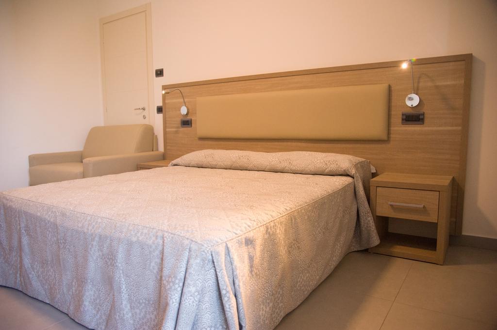 Residence Hotel Albachiara Rimini Bagian luar foto