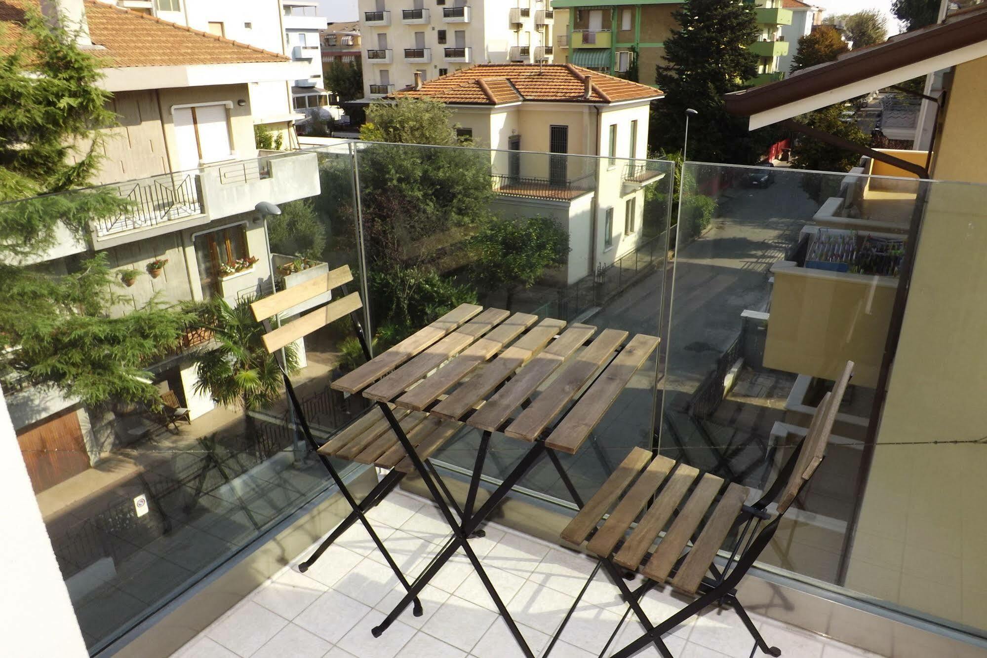 Residence Hotel Albachiara Rimini Bagian luar foto